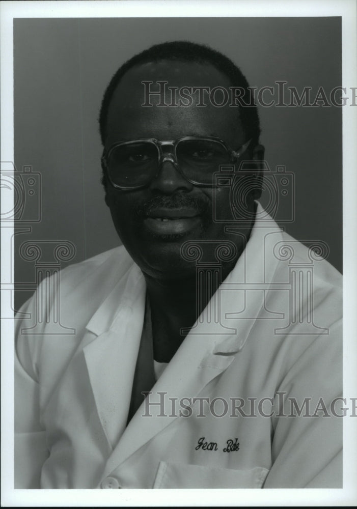 1993, Medical employee Jean Bale - abna21007 - Historic Images