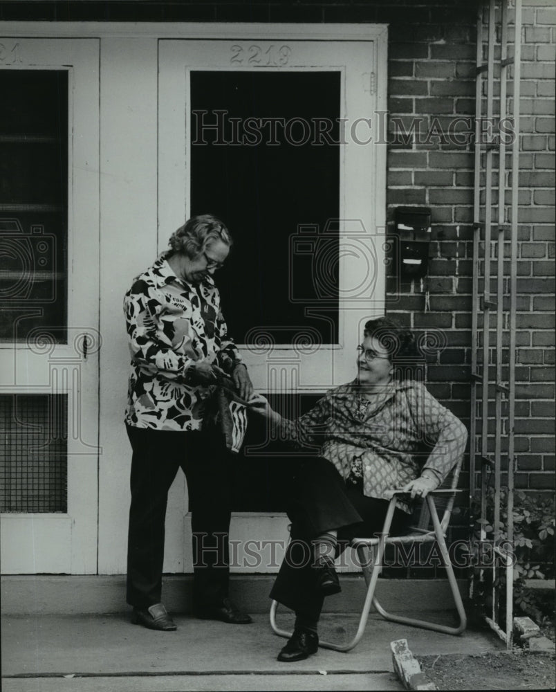 1981 Florine Allbritton & Flora Yarbrough more security Central City - Historic Images