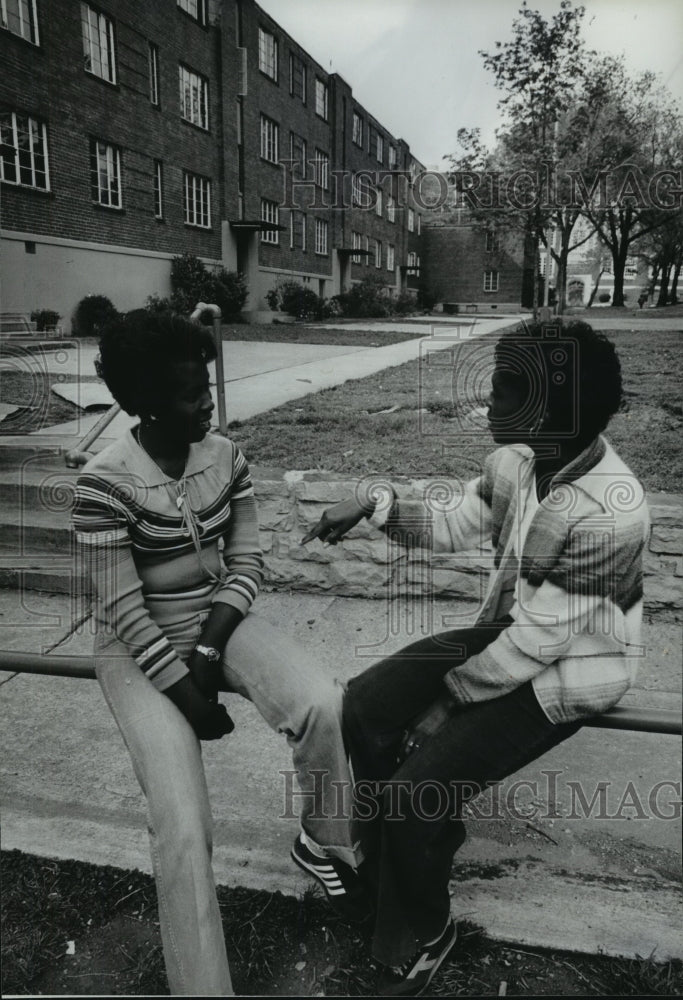 1981 Women chat outside Central City apartments in Birmingham - Historic Images