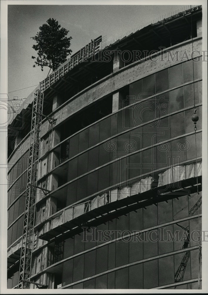 1991 Sheraton Hotel under construction for its new location - Historic Images