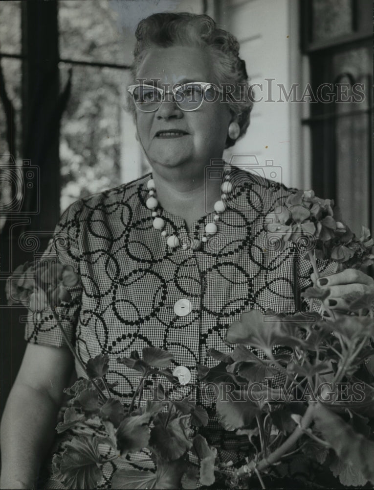 1961 Press Photo Clubwoman Mrs. Claude Bennett - abna21373 - Historic Images