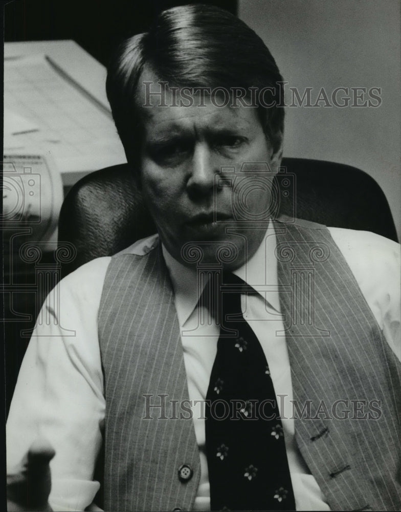 1982 Press Photo Politician Jim Bennett - abna21379 - Historic Images