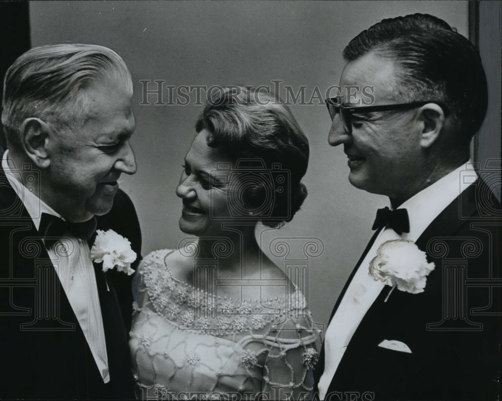 1967, Attorney Roderick Beddow Honored at Party - abna21523 - Historic Images