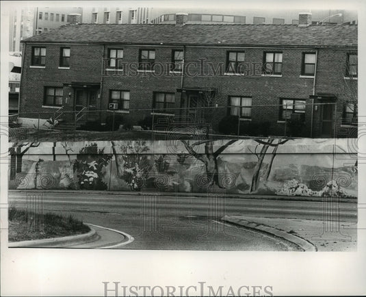1991, Mural on 8th Avenue South Housing Project, Birmingham, Alabama - Historic Images