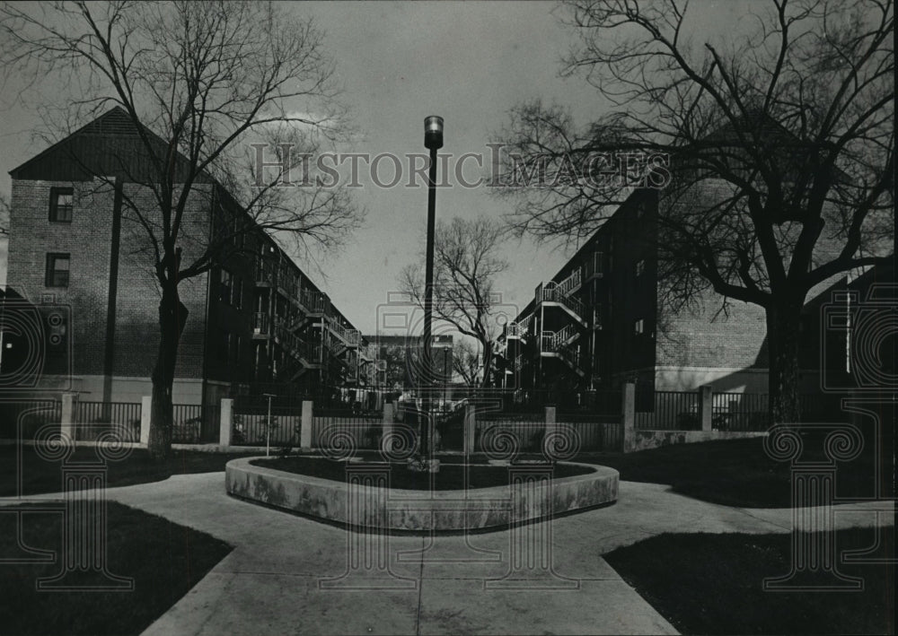 1983 Metropolitan Gardens Housing in Birmingham, Alabama - Historic Images