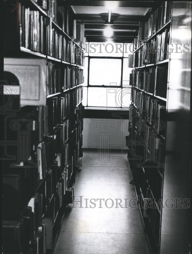 1977 Press Photo Downtown Library in Birmingham, Alabama - abna21660 - Historic Images