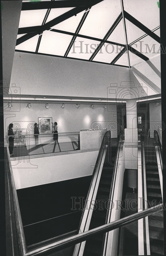 1984 Downtown Library in Birmingham, Alabama, Workers hang Art - Historic Images
