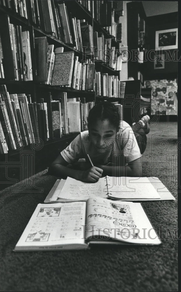 1980, Kelli Tolbert at Downtown Library in Birmingham, Alabama - Historic Images