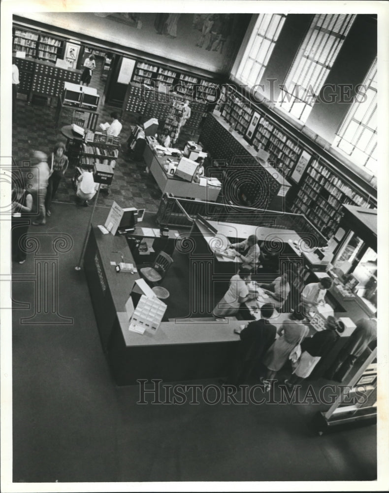 1980 Inside View of Downtown Birmingham, Alabama Library - Historic Images