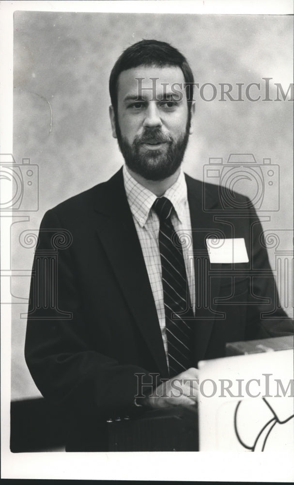 1985, Brookwood Medical Weight Management Clinic member Bill Brodie - Historic Images