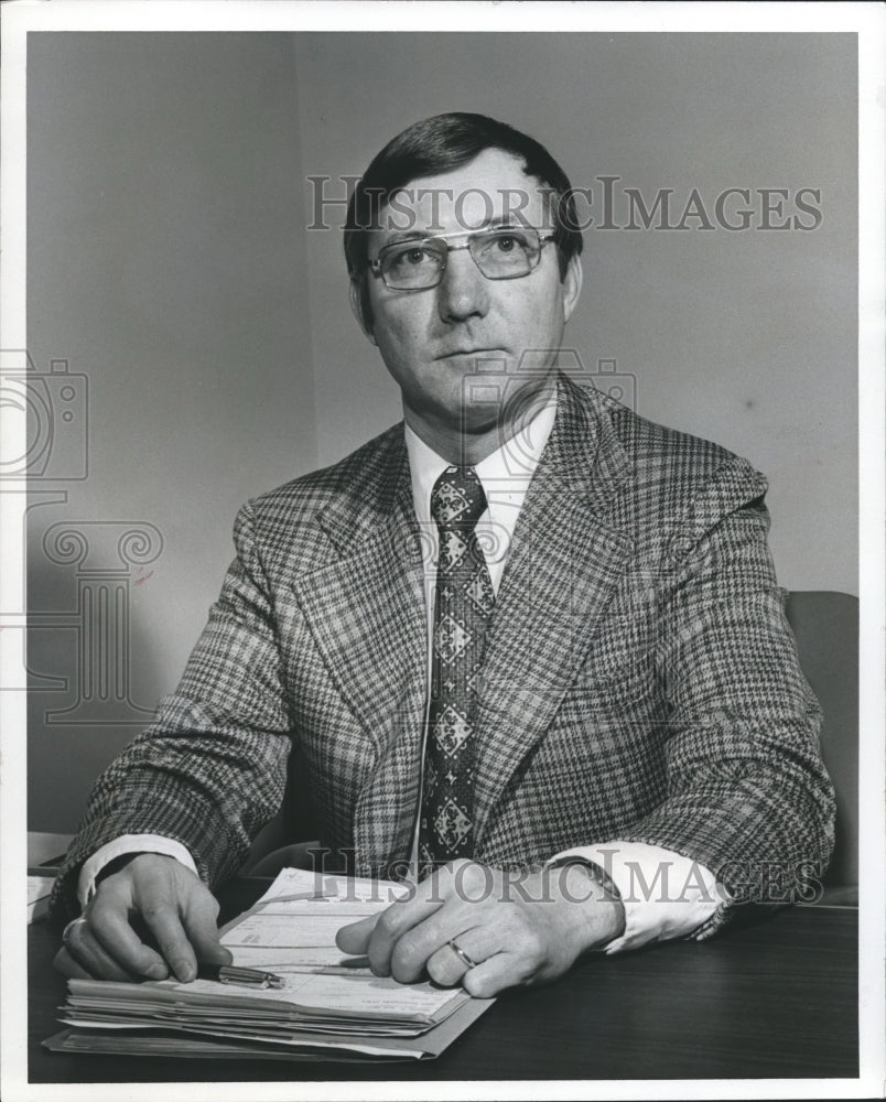 1976, Olin Brooks of Mortgage Corporation of the South - abna21984 - Historic Images