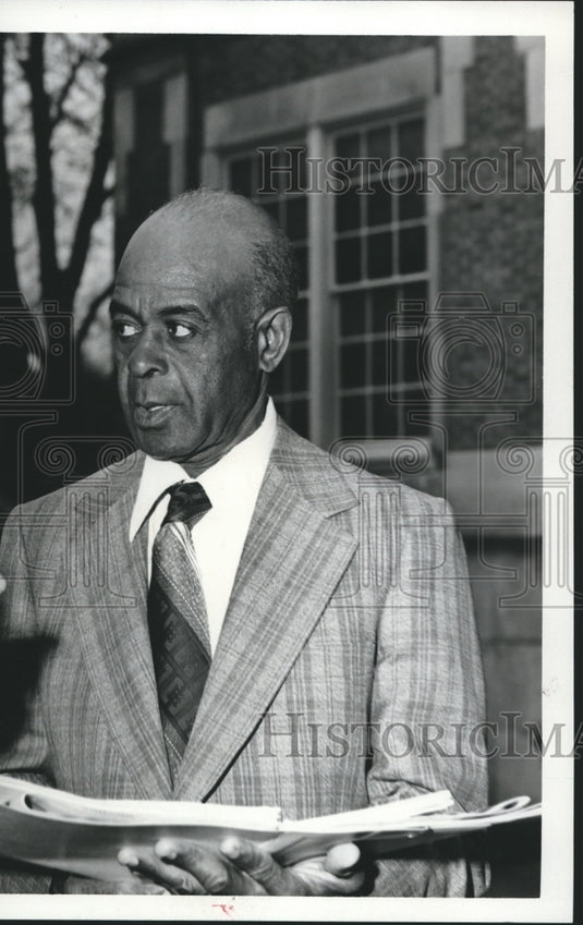1975, John R. Bulls Jr., Trustee University of North Alabama - Historic Images