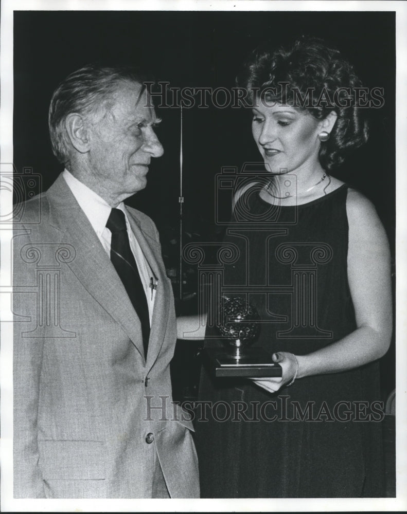 1978 Cindy Massey awards editor John W. Bloomer - Historic Images