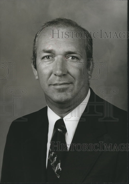 1977 Press Photo Jerry Brunson, First Federal Savings and Loan, Enterprise - Historic Images