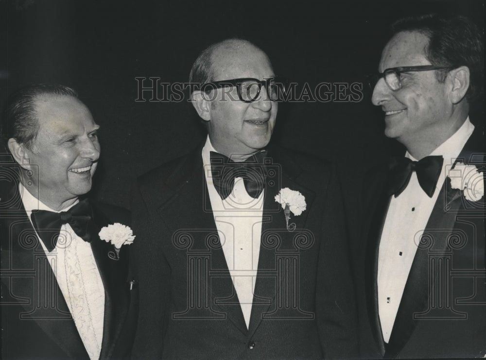 1975, Joe Bruno with Others at Award Ceremony at Kahler Plaza - Historic Images