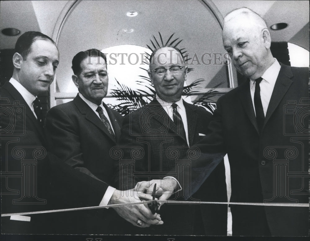 1967 Press Photo Harold Blach, Junior, Leslie Robison, J. E. Wiggins, Others - Historic Images