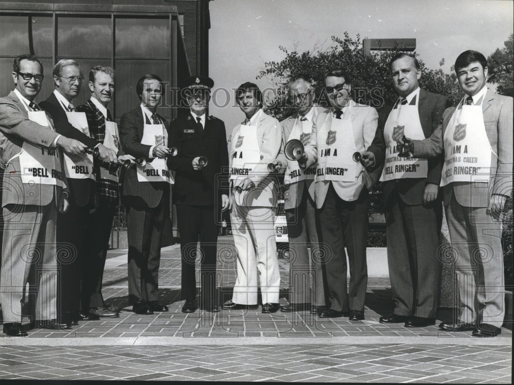 1978 Press Photo Salvation Army bell ringers for the holidays, BIrmingham - Historic Images