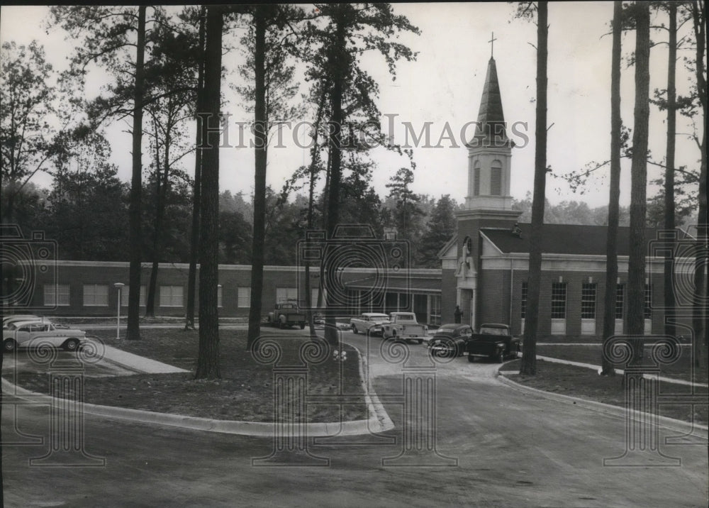 1959, Alabama-Birmingham&#39;s St. Martin&#39;s-In-The-Pines, nursing home. - Historic Images