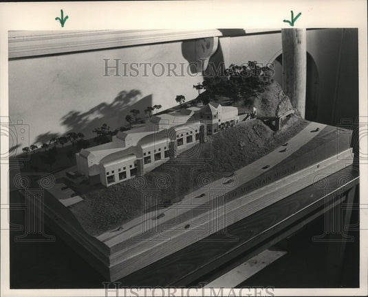 Press Photo Model of Red Mountain Museum, Birmingham, Alabama - abna22747 - Historic Images