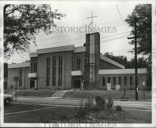 1977, Trinity Baptist Church, Birmingham, Alabama - abna22774 - Historic Images