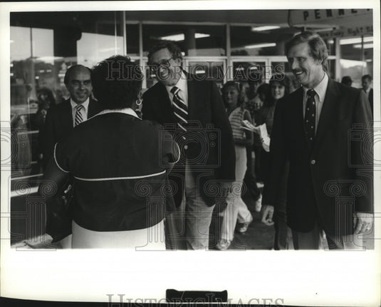 1980, John Buchanan talking with unidentified lady, others, Alabama - Historic Images
