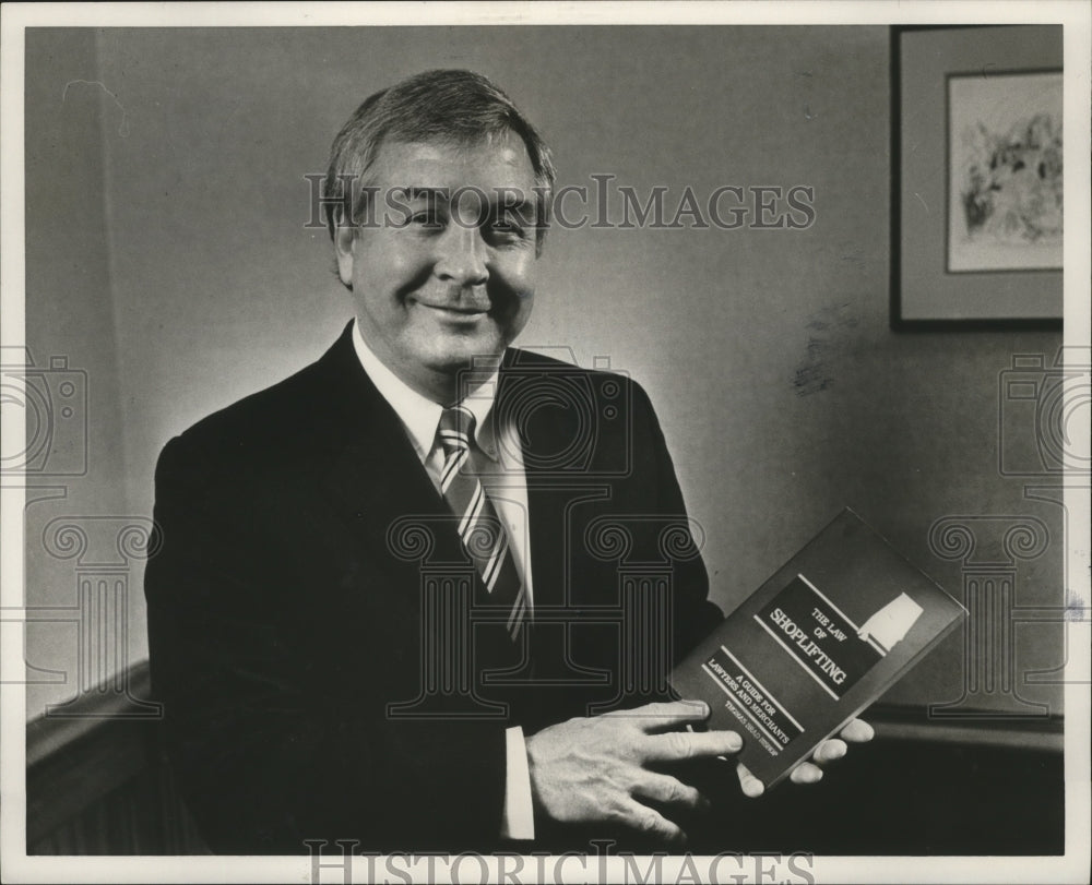 1989 Judge Brad Bishop with shoplifting book, Pelham, Alabama - Historic Images