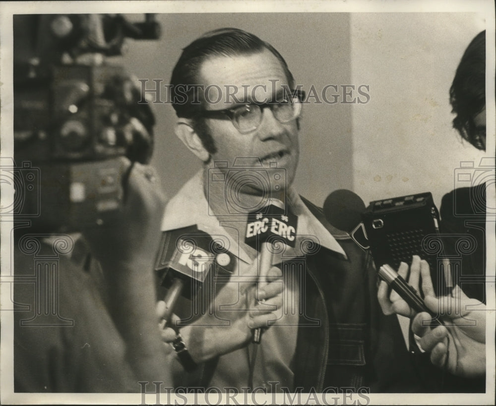 1978 Press Photo Bob Truett, Birmingham Zoo Director,, Alabama - abna22885 - Historic Images