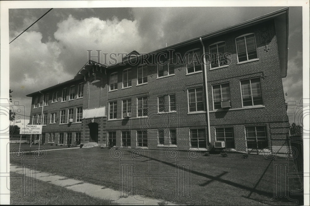 1986, Thomas School on 2nd Avenue North across from Sloss Furnaces - Historic Images