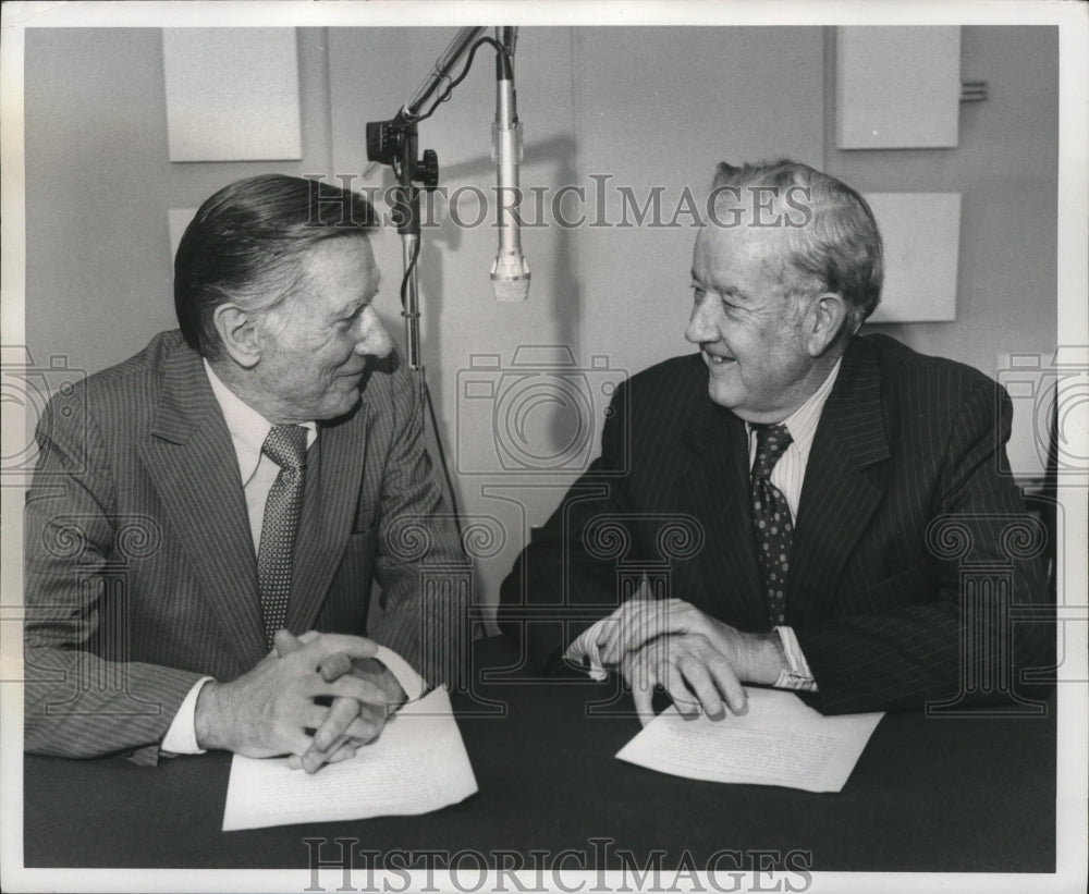 1974 Press Photo John W. Bloomer and Senator John Sparkman on Southern Radio - Historic Images