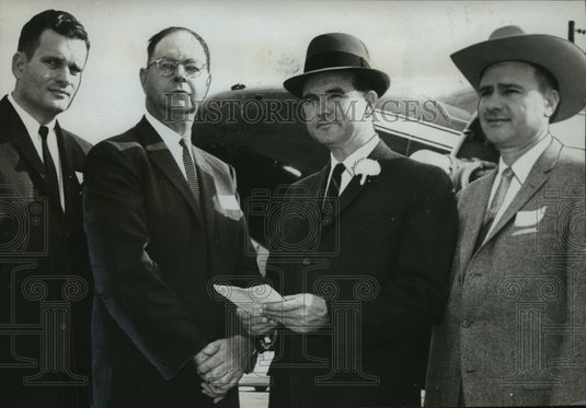 1961 Press Photo Mayor Loigh Pegues, Judge David Lee, Patterson and Others - Historic Images