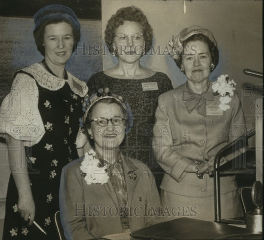 1960, Alabama Chapter of B & W Federation with Mrs. Dorothy Woodall - Historic Images