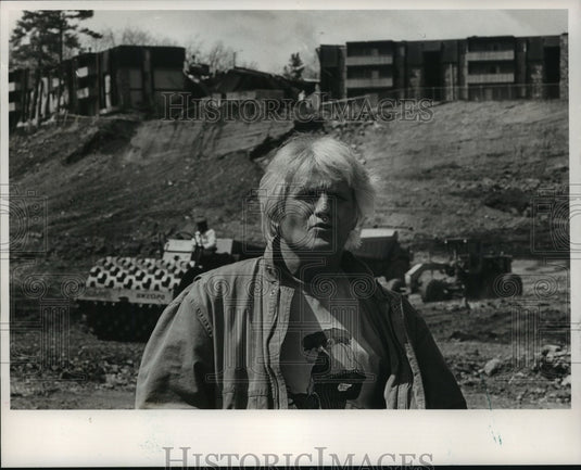 1988 Birmingham, Alabama Mountain Top Apartments.  Charles McDaniel - Historic Images