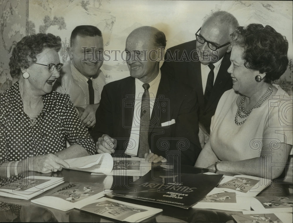 1963 Press Photo Mrs. Edith Underwood, Arthritis and Rheumatism Foundation - Historic Images