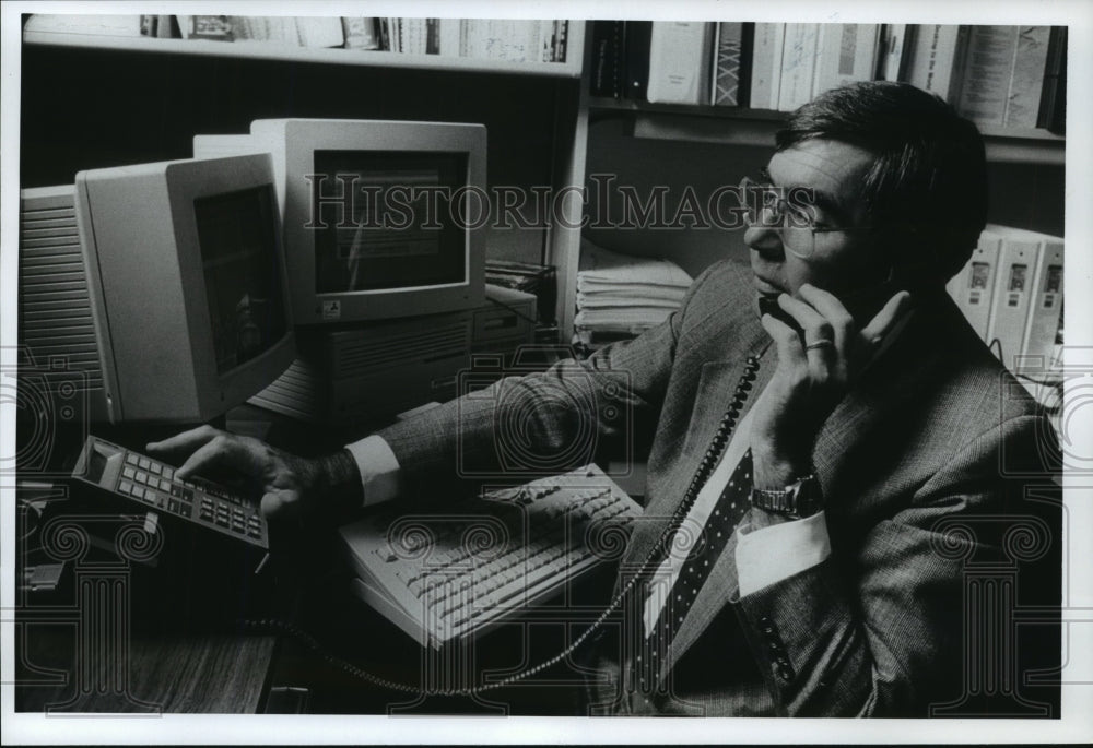 1991 Press Photo Edward Tyler, Bell South Services - abna23305 - Historic Images