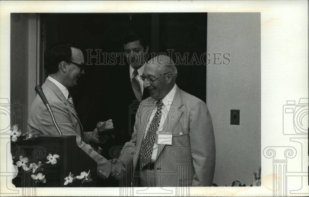 1979 State Senator Paschal P. (Pat) Vacca of Tarrant with Others - Historic Images