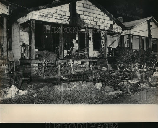 1983 Press Photo Duplex on 3rd Avenue destroyed by fire in Birmingham - Historic Images