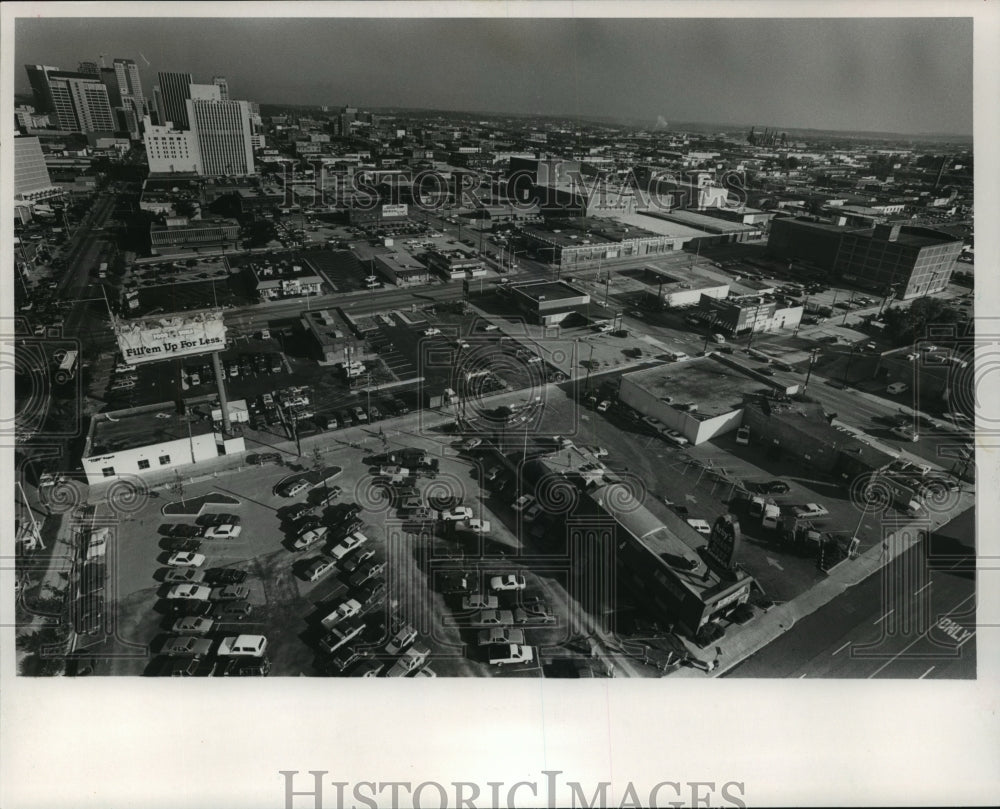 1989 Site of new clinic on southside, Birmingham, Alabama - Historic Images