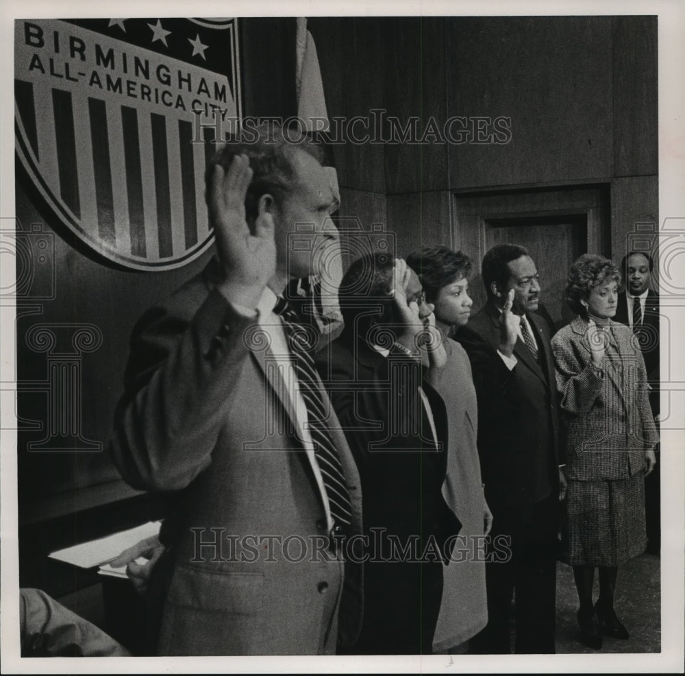 1985 Press Photo Birmingham City Council Members swearing in. - abna23669 - Historic Images