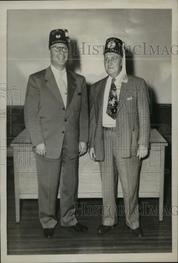 1950 Press Photo Pat Vacca, left, and Head of Dinai Grotto - abna23773 - Historic Images