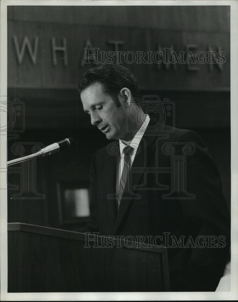 1970 Press Photo Birmingham, Alabama City Council Meeting, Speaker Ben Reid - Historic Images