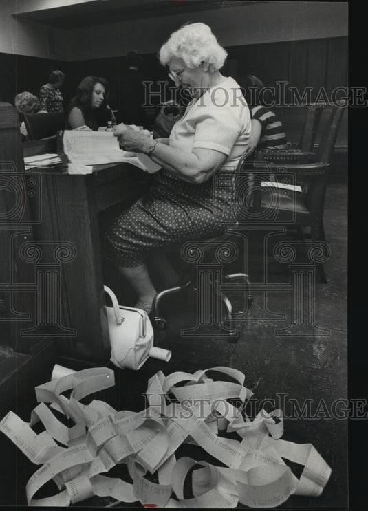 1982 Jefferson County Vote Counter Mrs. Clara Crowder counts Votes - Historic Images