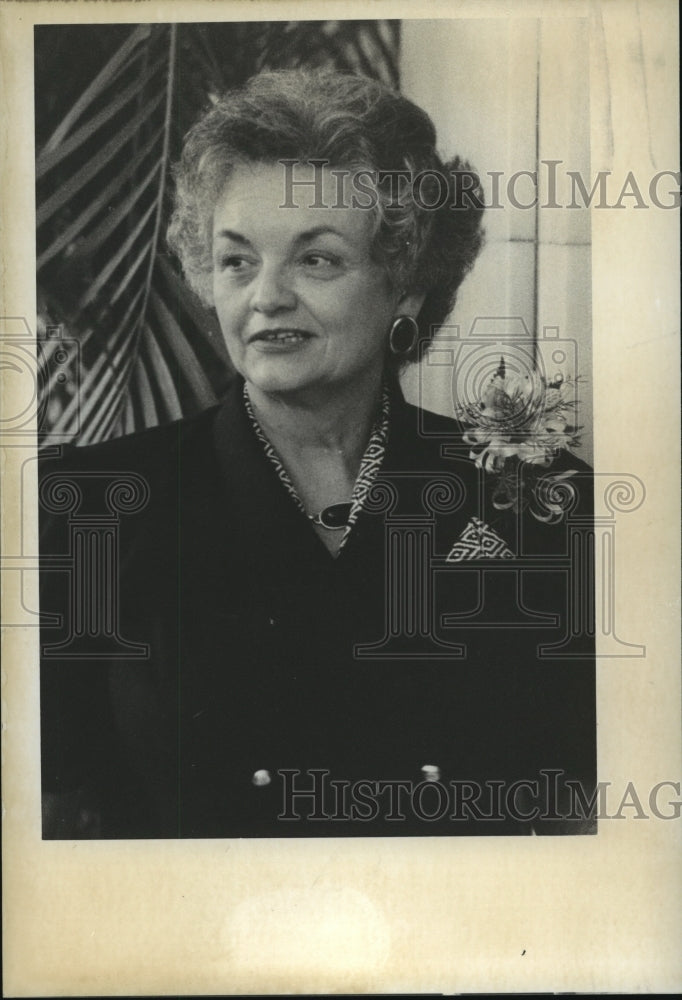 1990 Press Photo Mrs. Robert (Ellen) Vance for John Clark - abna23947 - Historic Images