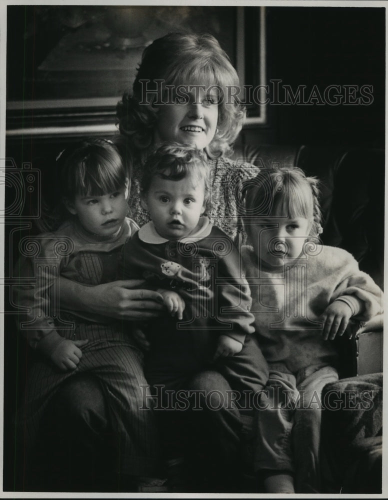 1990, Mary ReLynda Carden, Leukemia Victim with Alisha Ice, Others - Historic Images