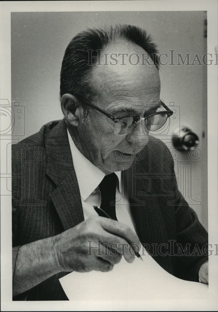1986 Samuel E. Carnes, Tarrant City Council - Historic Images