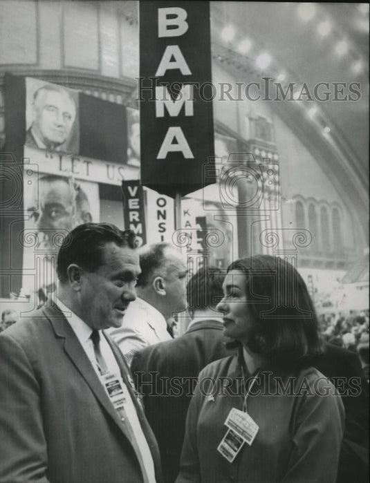 1964 Press Photo Mrs. Yolande Betbeze Fox, a former Miss America from Mobile - Historic Images