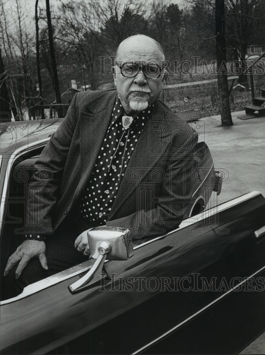 1979 Rev. James Chambers wound up in Birmingham jail - Historic Images