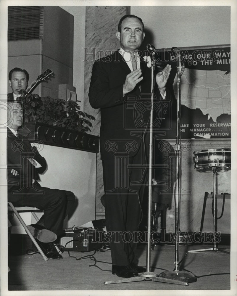 1966 Press Photo John Patterson opens Montgomery AL headquarters Feb 24 1966 - Historic Images