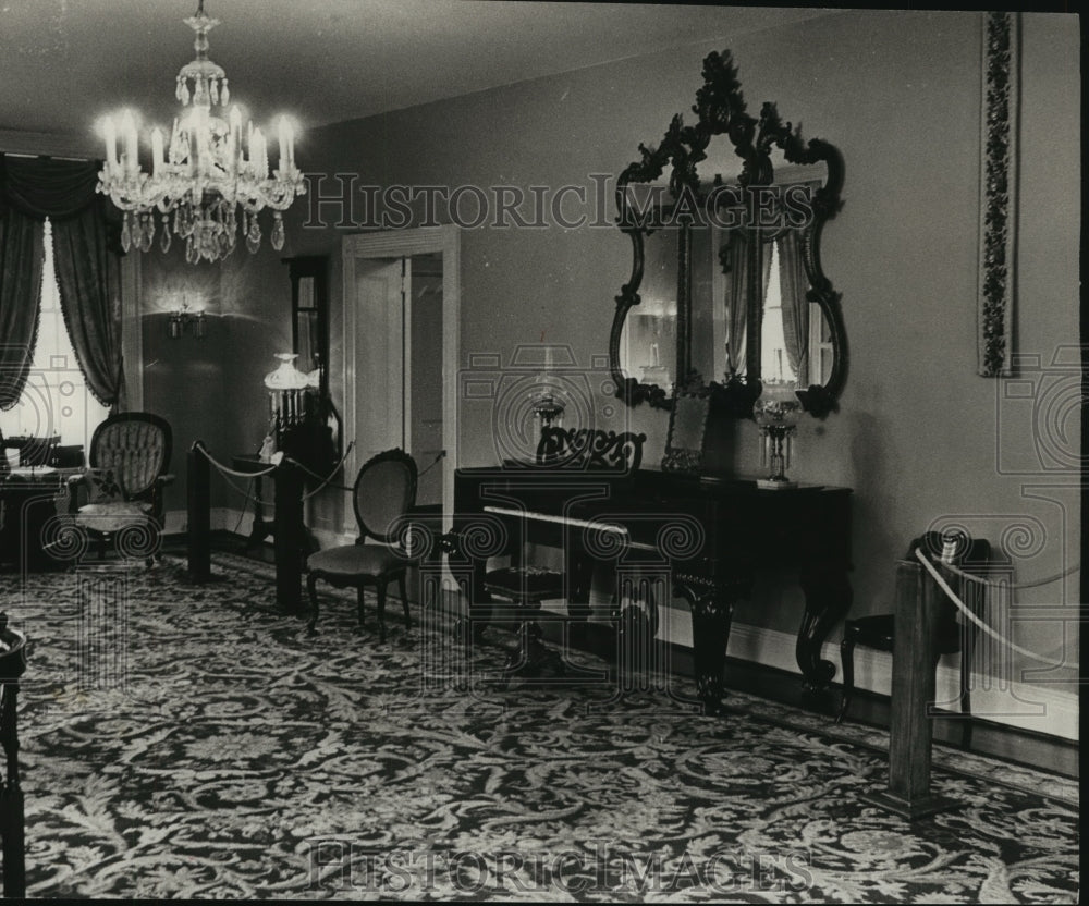 1975 Press Photo Music room at Arlington House, Birmingham, Alabama - abna24333 - Historic Images