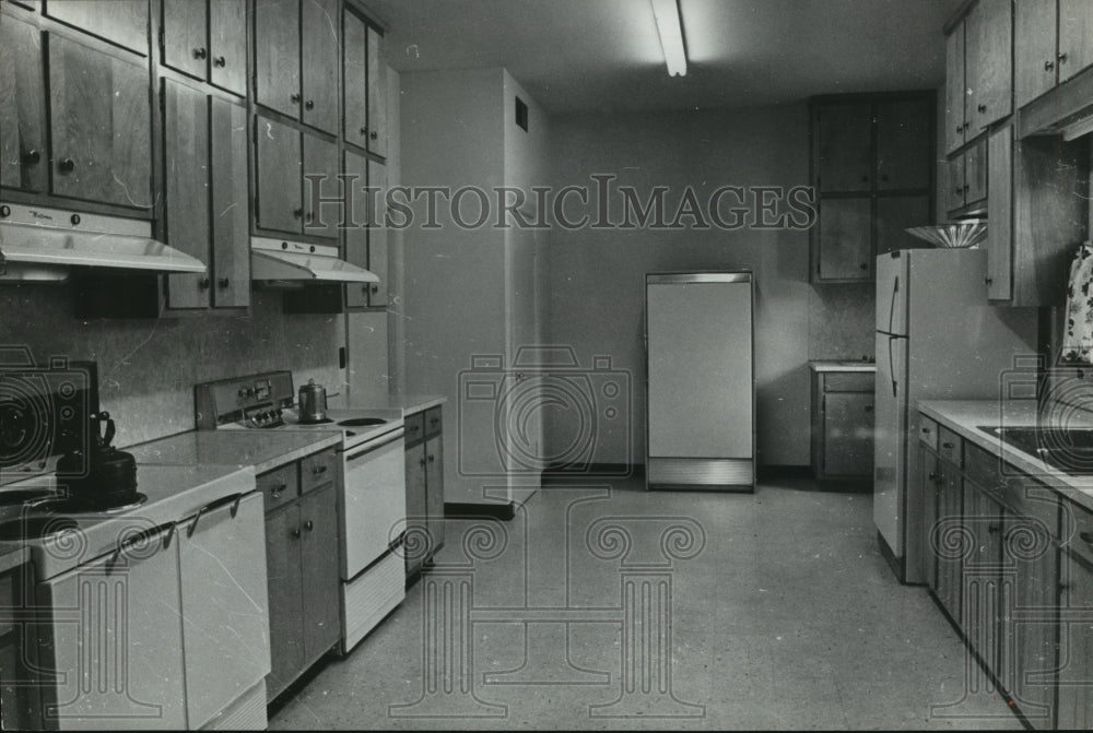 1965 Press Photo Arlington House kitchen, Birmingham, Alabama - abna24334 - Historic Images