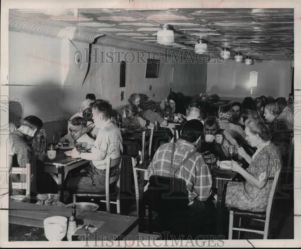 1947, Dining Area of Goodwill Industries, Birmingham, Alabama - Historic Images